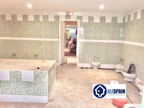 Local en Barrio Carolinas Bajas