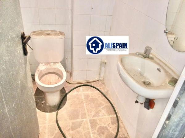 Local en Barrio Carolinas Bajas