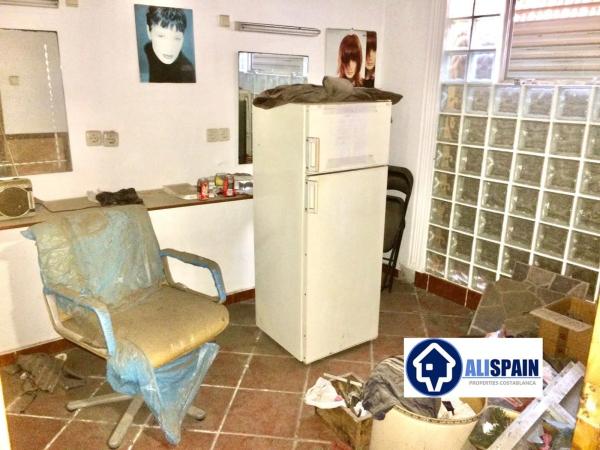 Local en Barrio Carolinas Bajas