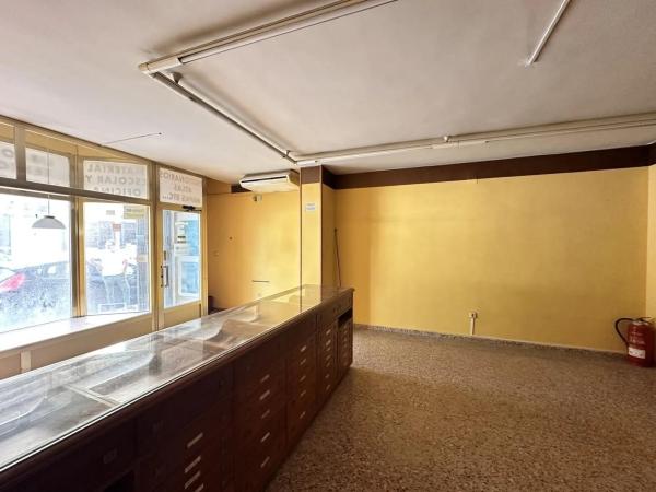 Local en calle del Regidor Lorenzo Llaneras