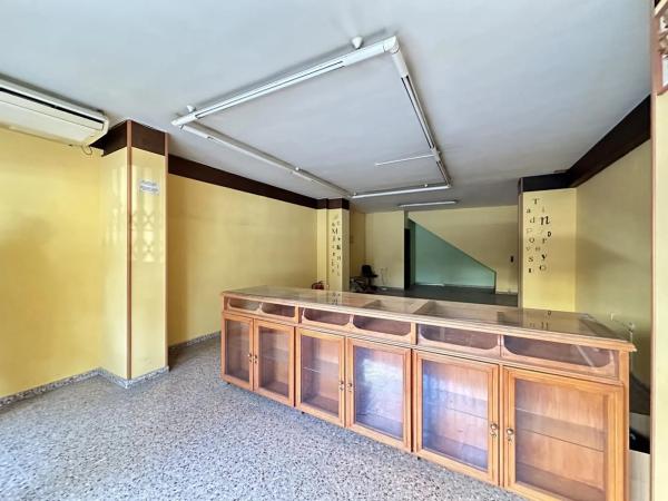 Local en calle del Regidor Lorenzo Llaneras