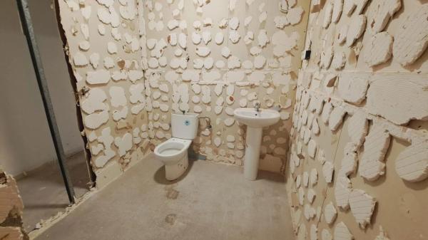 Local en calle del Doctor Ayela, 26