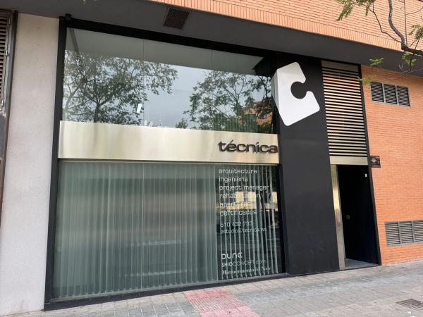 Local en calle José García Sellés, 1