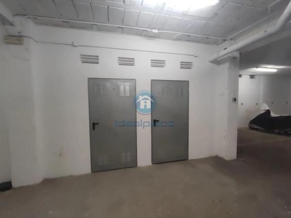 Local en calle Pinoso