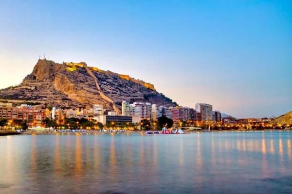 Local en calle Antonio Noguera