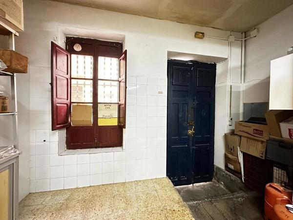 Local en Barrio Ensanche-Diputación