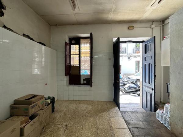 Local en Barrio Ensanche-Diputación