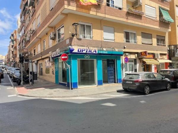 Local en calle Pintor Gisbert, 30