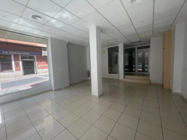 Local en calle Pintor Gisbert, 30