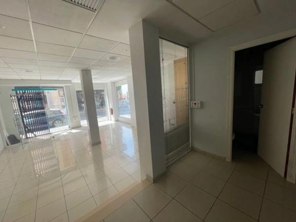 Local en calle Pintor Gisbert, 30