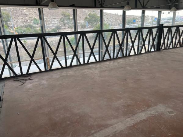 Local en camino de las Parras, 69