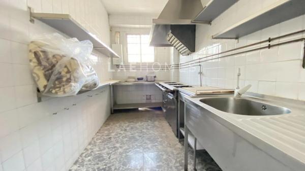 Local en calle Benillup