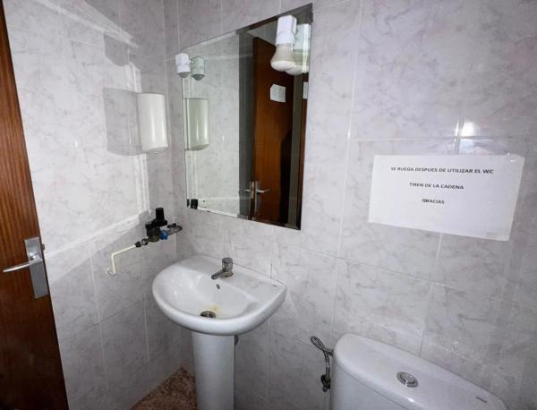 Local o nave en calle Sacerdote Isidro Albert