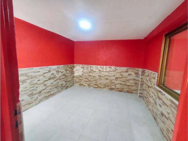 Local en calle del Plus Ultra