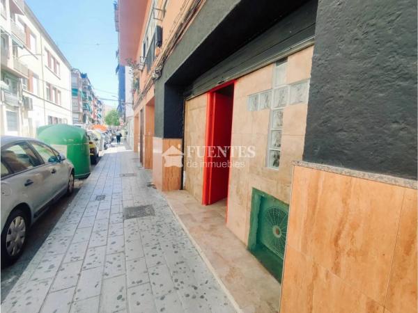 Local en calle del Plus Ultra