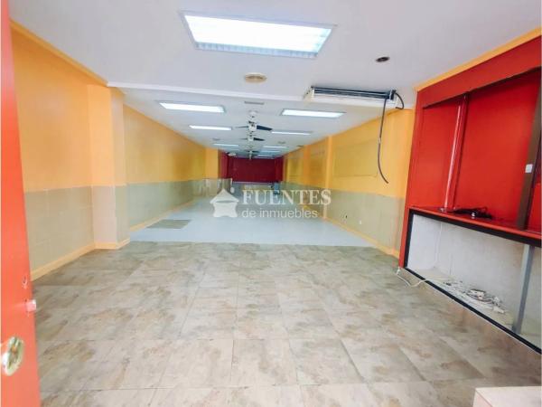 Local en calle del Plus Ultra