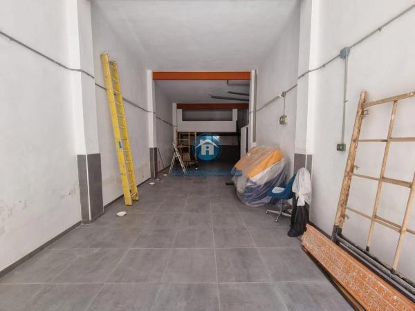 Local en calle de Casiopea