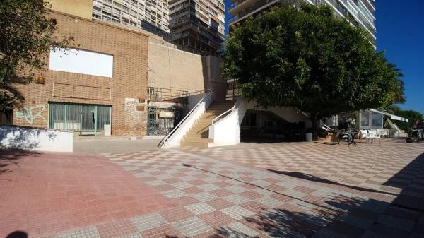 Local en calle Sol Naixent, 8