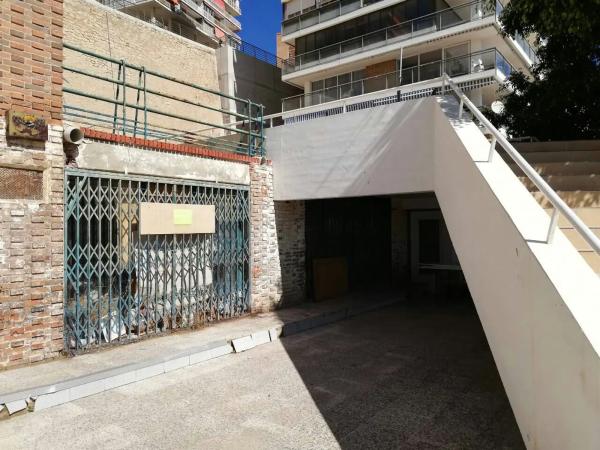 Local en calle Sol Naixent, 8