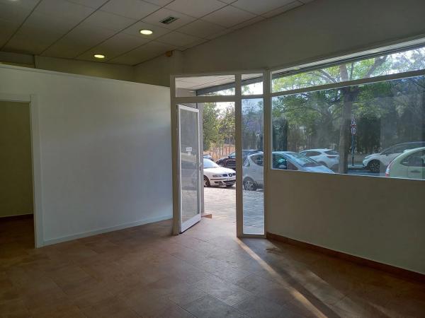 Local en avenida Ciudad de Matanzas, 6 n