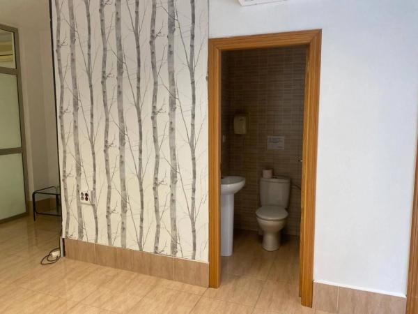 Local en calle del Maestro Alonso