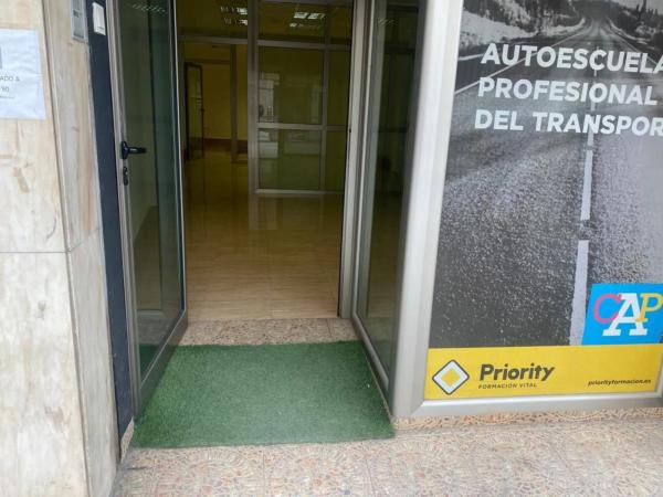 Local en calle del Maestro Alonso