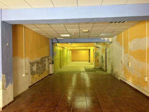 Local en calle Jaén