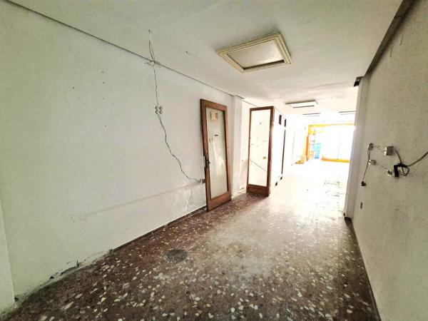 Local en calle Maestro Caballero