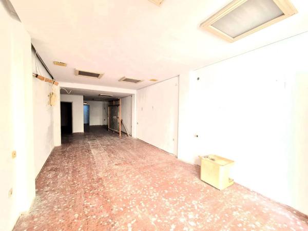 Local en calle Maestro Caballero