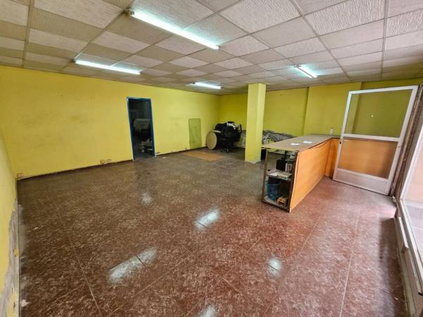 Local en calle Francisco Carratalá Cernuda