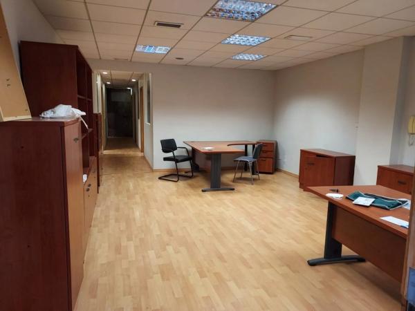 Local en calle Maestro Caballero