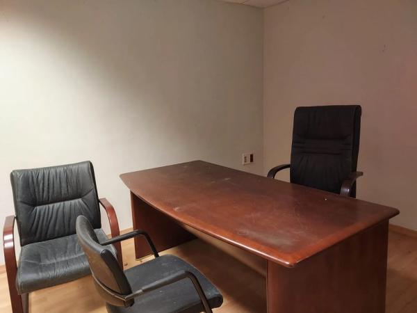 Local en calle Maestro Caballero