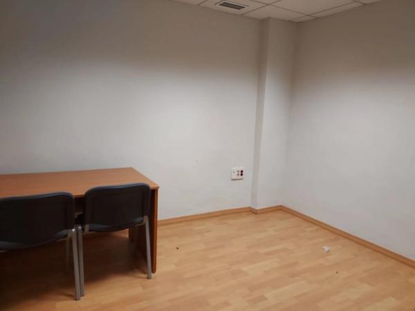 Local en calle Maestro Caballero