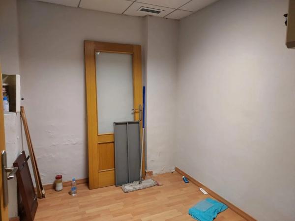 Local en calle Maestro Caballero