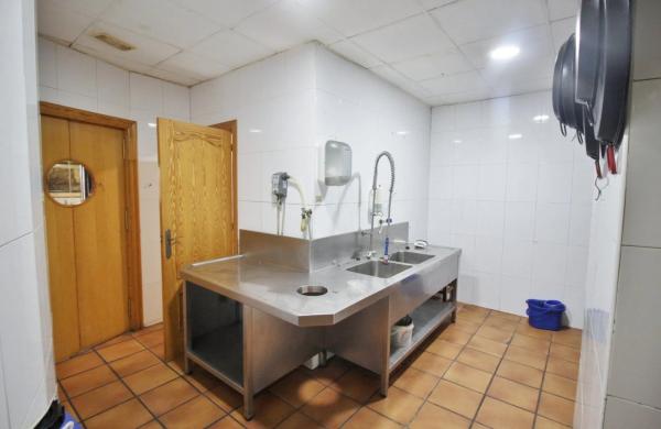 Local en Barrio Ciudad de Asís - Font-Calent - El Bacarot