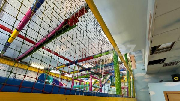 Local en calle de los Montesinos, 7