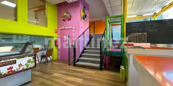 Local en calle de los Montesinos, 7