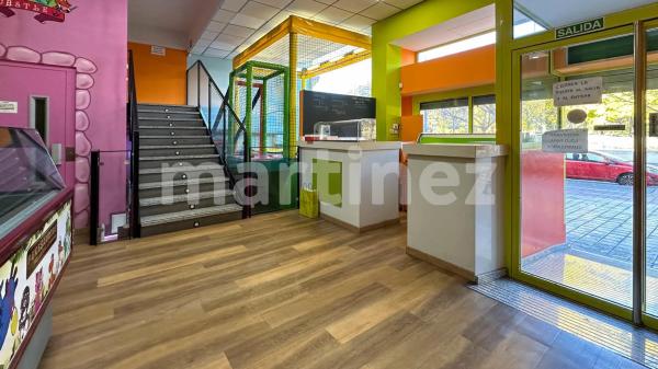 Local en calle de los Montesinos, 7