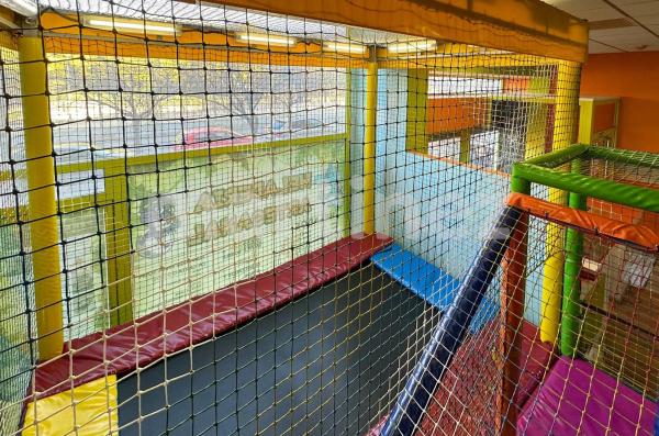 Local en calle de los Montesinos, 7