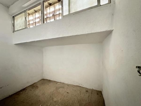 Local en avenida de Terrasa