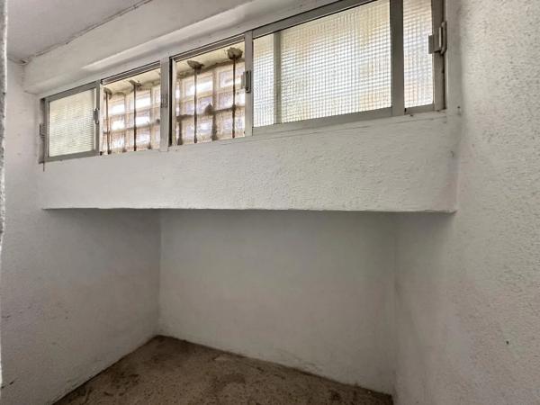 Local en avenida de Terrasa