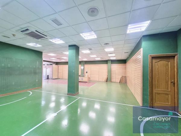 Local en calle del Regidor Lorenzo Llaneras, 7