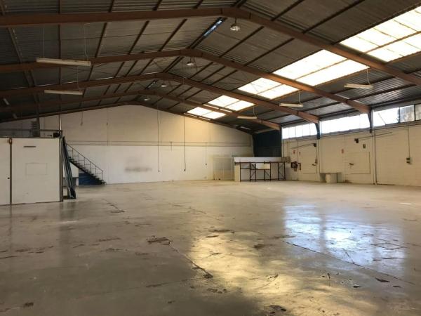 Nave en Barrio Ciudad de Asís - Font-Calent - El Bacarot