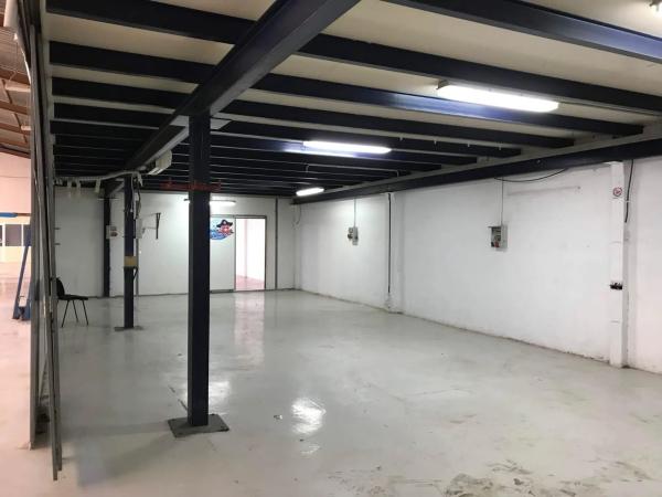 Nave en Barrio Ciudad de Asís - Font-Calent - El Bacarot