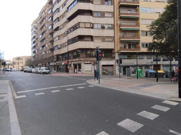 Local en calle Pintor Murillo