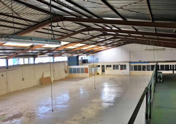 Nave en Barrio Benalúa