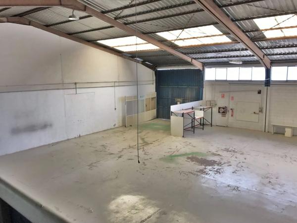 Nave en Barrio Benalúa