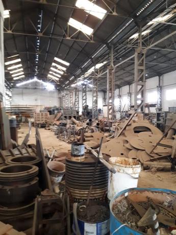 Nave en Barrio La Florida