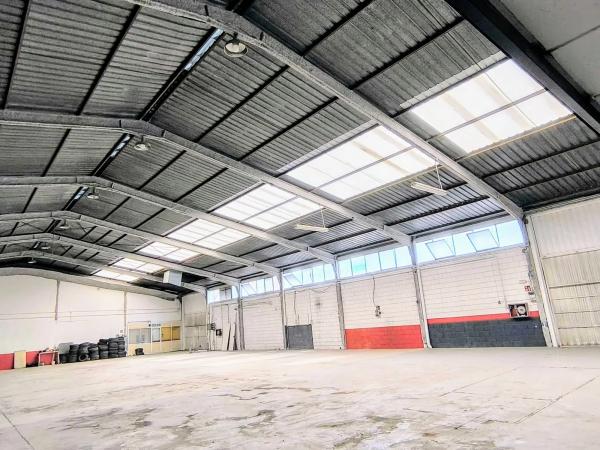 Nave en calle Bonanza, 19