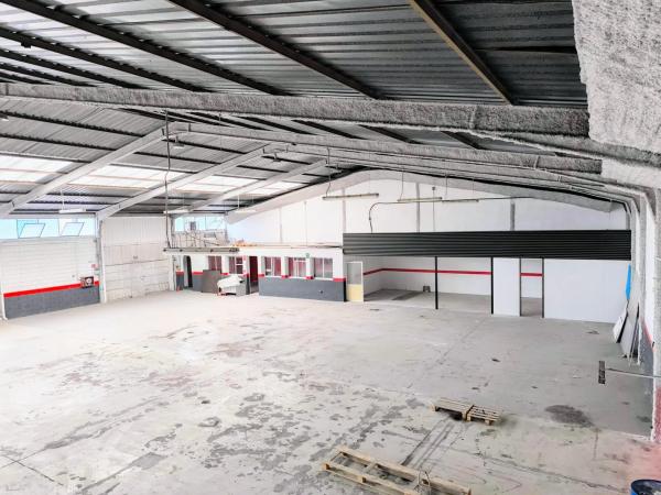 Nave en calle Bonanza, 19